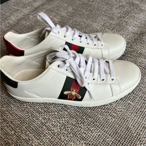 Women’s Gucci Ace Sneaker with Bee